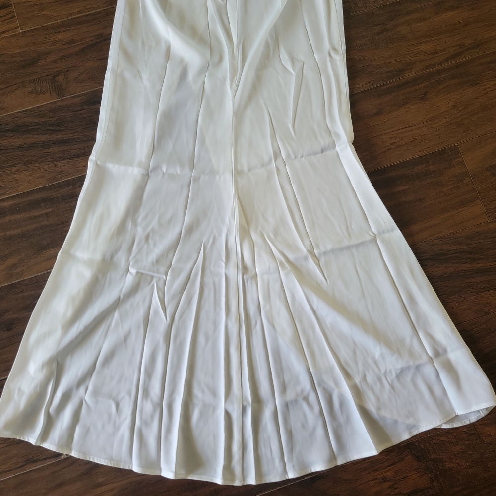 New Nookie Stella Satin Plunge Neckline Mermaid Sexy High Front Slit Gown Medium - Picture 14 of 16